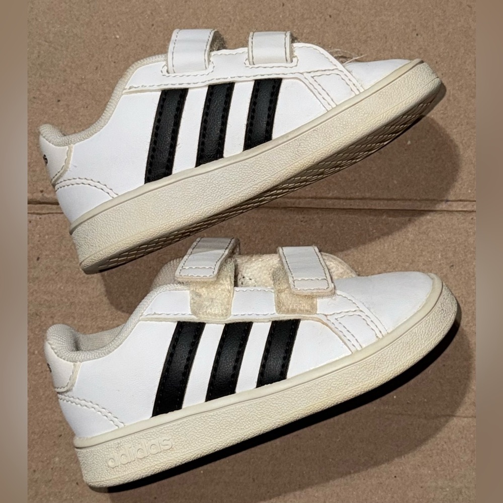Boys Adidas 6K Sneakers Shoes Black And White